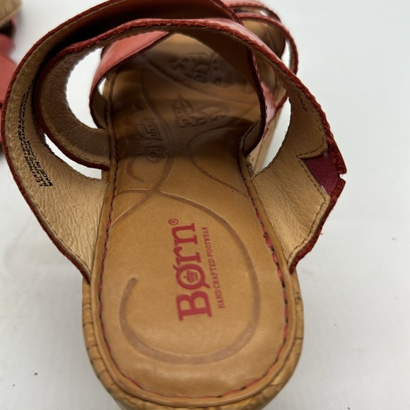 Born Red Leather Strappy Sandal With Cork Wedge Size 7 MCS6374E - Picture 9 of 11